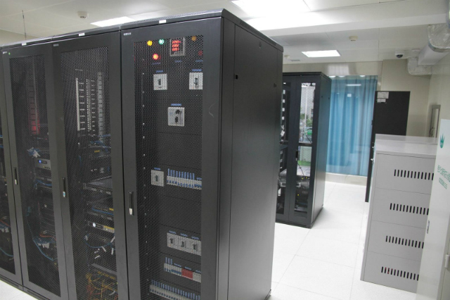 [field:title function='htmlspecialchars(@me/] 